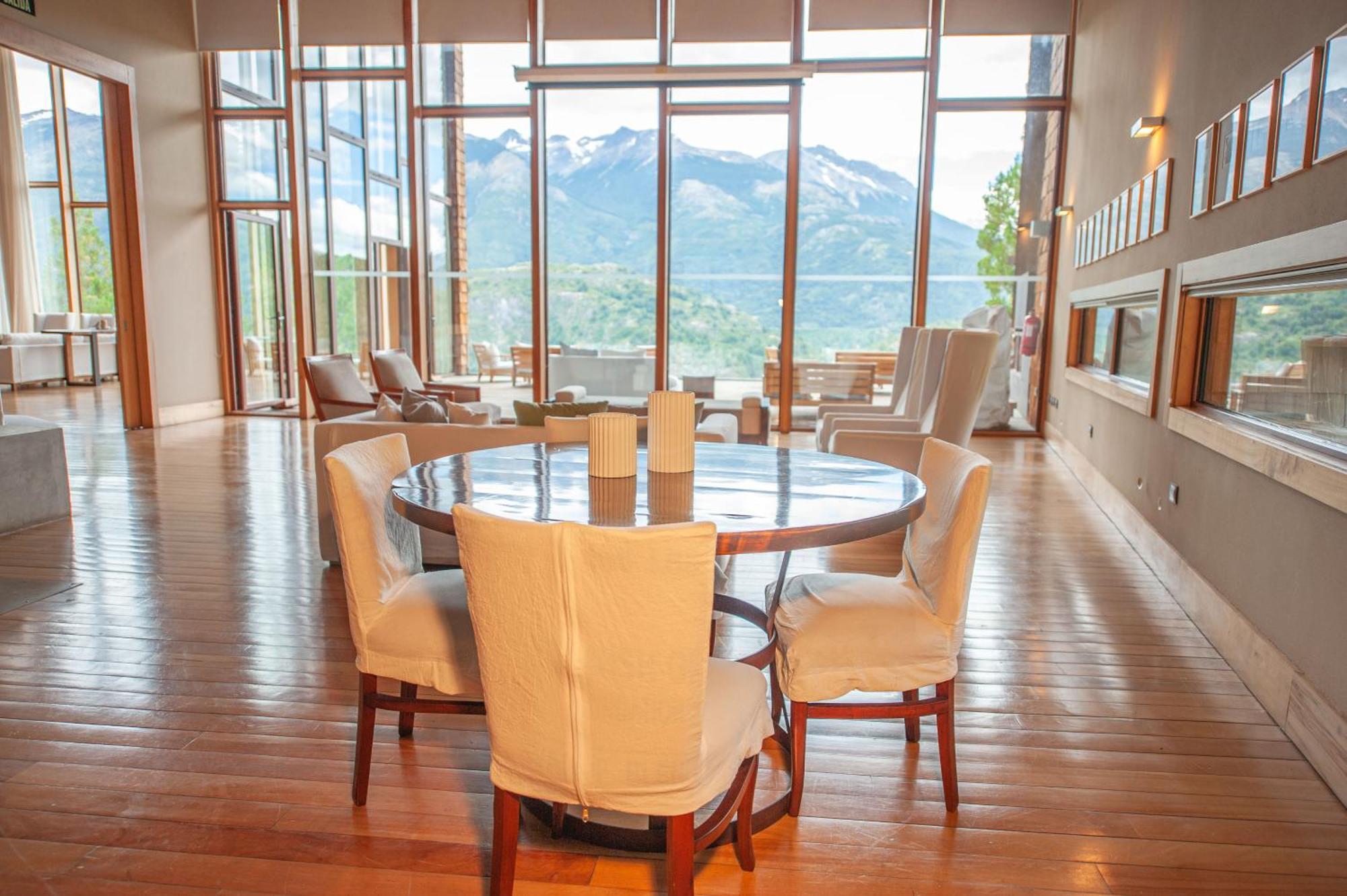 Uman Lodge Patagonia Chile Futaleufu Exterior photo